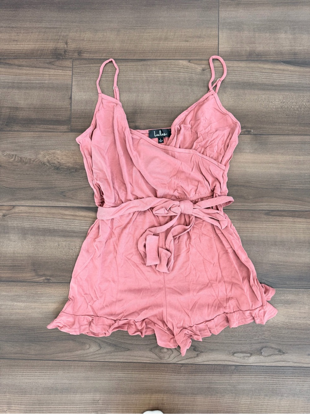 NWT Lulus Katelyn Rusty Rose Ruffled Surplice Romper - Picture 3 of 5